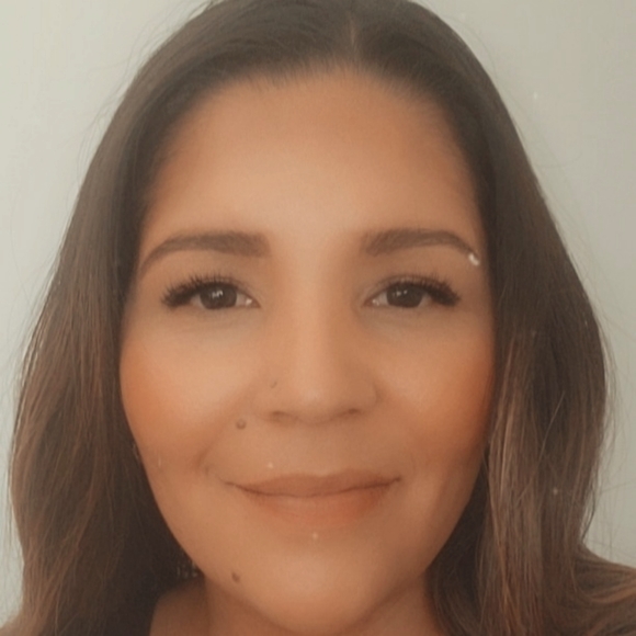 Meet your Posher, Daniela - Picture 1 of 1